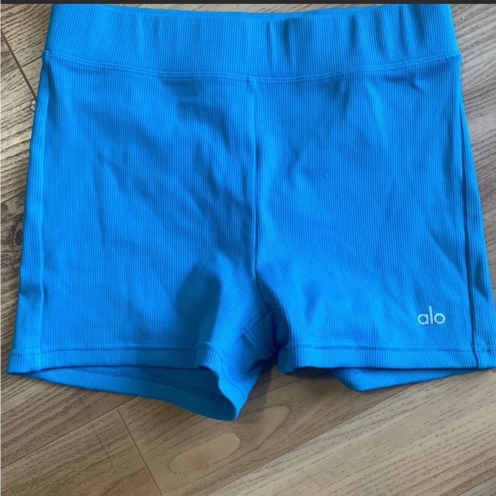 ALO high rise biker shorts, turquoise color. Size small.